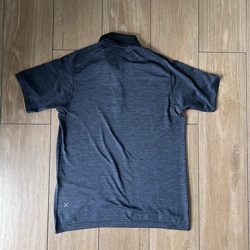 Lululemon metal vent polo L - Picture 2 of 3